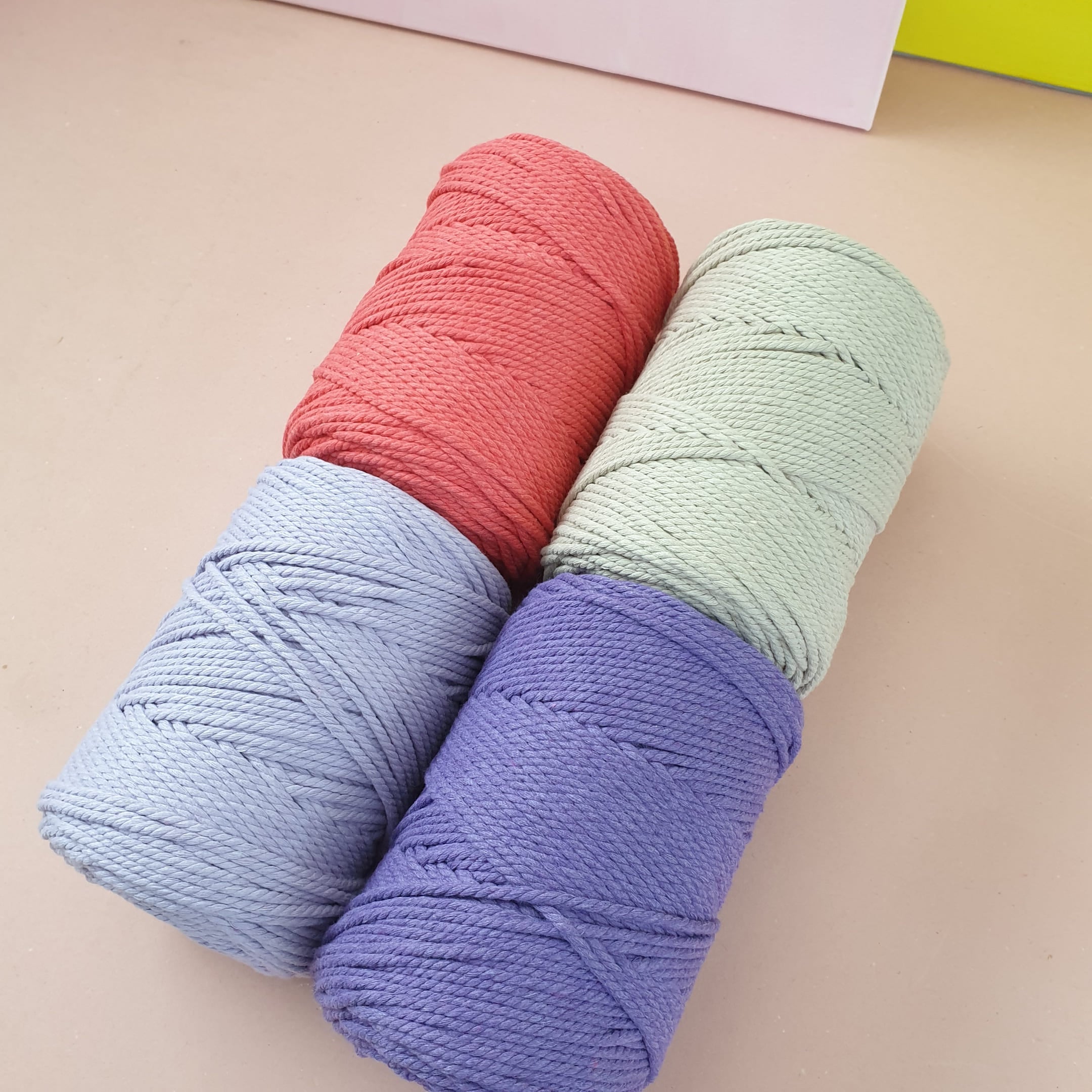 Macrame Kordel gezwirnt